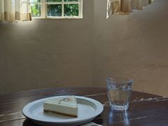 靠窗位-MAISON门前杂货店