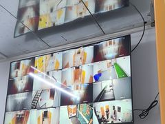-安东易迷你自助仓储寄存仓库(杨浦店)