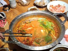 -野山舂·贵州现舂酸汤牛肉(鸿通城店)