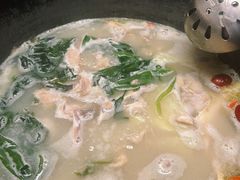 -汤宴·参须肚包鸡(南京路店)