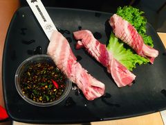 精品厚切五花肉配生菜-新石器烤肉(南站店)