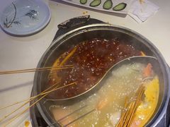 -钢管厂五区小郡肝串串香(蜀都万达店)