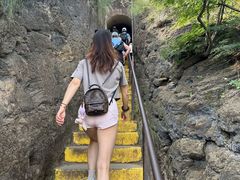 -钻石头山