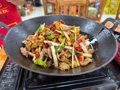 -苗侗地道红酸.酸汤鱼·酸汤牛肉