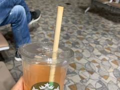 -星巴克(浦东机场T2到达店)