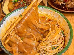 -拈签一笑黄牛肉辣卤串串