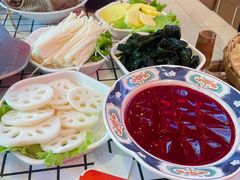 -山悦里 山野·鲜火锅(罗斯福广场店)