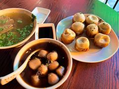 牛肉粉丝汤-哑巴生煎(临顿路店)