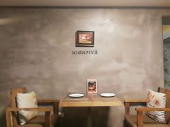 -HIGH FIVE哈福手工汉堡(桂林路店)