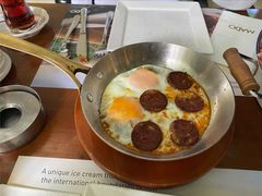 煎蛋配牛肉肠-MADO冰淇淋咖啡馆(淘金店)