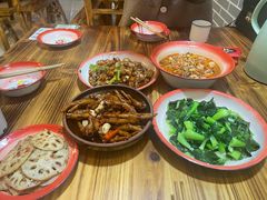 -老三样·美食研究中心(世贸路店)