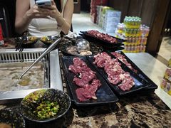 -牛里牛气· 榴莲海鲜鲜牛肉自助火锅·烤肉(横岗店)