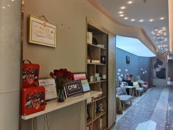 -More摩尔医美の注射线雕光电中心