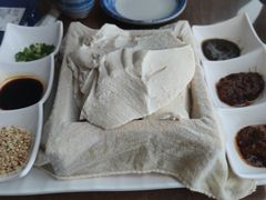 一块豆腐-95号酱骨·一块豆腐(展春园西路店)