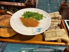 -乡村馕坑肉·烧烤·新疆菜·本地人更爱吃(阿勒泰首店)