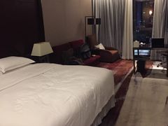 -广州天河希尔顿酒店