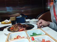 -吉布鲁牛排海鲜自助(成都大悦城店)
