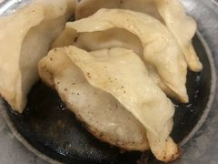 -黄阿姨锅贴大王(万航渡路店)