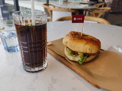 -必胜客(巴沟店)