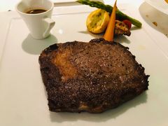 -广州塔卢特斯法国旋转餐厅