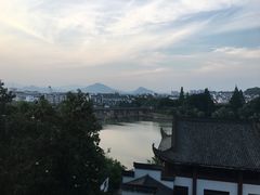 -披云山庄