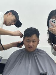 -小齐发型Star·Salon