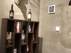 -臻鲜燕海鲜融合餐厅(金陵style店)