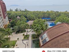 -三亚湾海居铂尔曼度假酒店