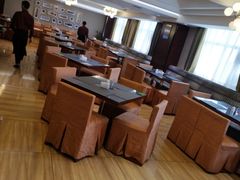 -武汉光谷广场杨家湾地铁站怡程酒店
