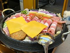 -豚妈妈汤饭·部队锅(南京东路店)