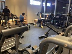 -星动力游泳健身(博地影秀城店)