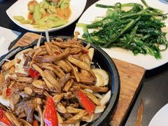 -老牌坊鲁菜名店(美莲广场店)