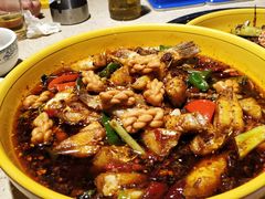 -休记光头香辣蟹干锅店(衣冠庙店)