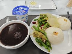 -清能·清江酒店(夷陵广场CBD中心店)
