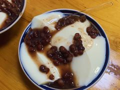 红豆白雪冰豆花-人和水上飘(第一家店)