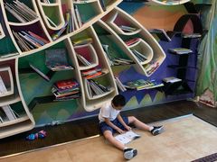 -钟书阁(松江泰晤士小镇店)