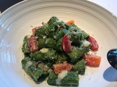 -Mogul Eatery·大亨餐酒馆
