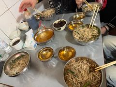 -正宗杨记普洱酸醋米线(总店)