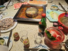 -二荆条·蜀鲜汇城市森林火锅