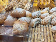 -苹果花园(南泉路店)