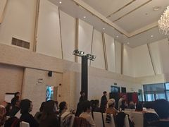 -上海虹桥西郊假日酒店