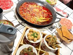 -扎起市井老火锅(乐山总店)
