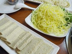 -重庆小天鹅(英雄山路店)