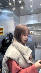 -Tloml salon