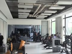 -岩顶健身(玄武店)