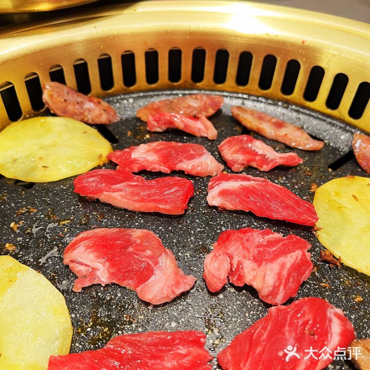 魔都探店烧本烧，来自齐齐哈尔的烤肉YYDS