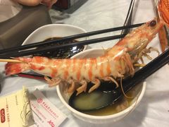 -鲜入围煮花胶鸡海鲜火锅