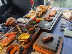 -弦月窗LUNETTE BY AMANDA(复兴路店)