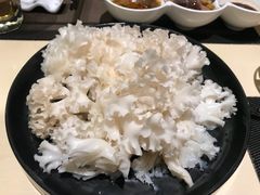 -余欢领鲜火锅(新街口店)