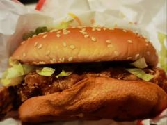 麦辣鸡腿汉堡-麦当劳(杭州运河上街商业中心店)